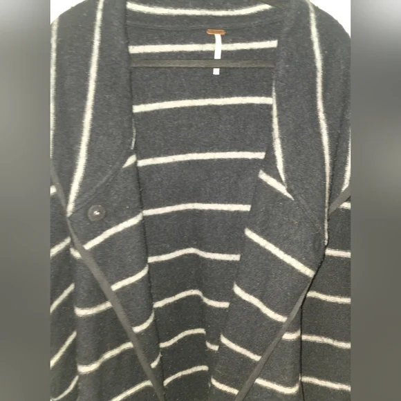 Free People Blanket Poncho Coat Wool Blend Black And White Size Small Oversized - Picture 2 of 7